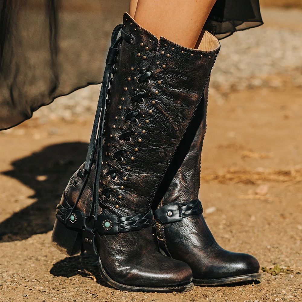 ISO freebird buck boots